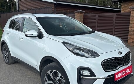 KIA Sportage IV рестайлинг, 2020 год, 2 450 000 рублей, 5 фотография