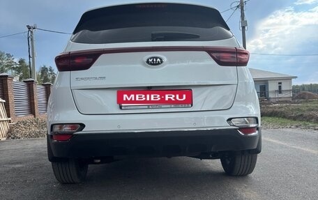 KIA Sportage IV рестайлинг, 2020 год, 2 450 000 рублей, 3 фотография