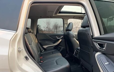 Subaru Forester, 2022 год, 3 000 000 рублей, 19 фотография