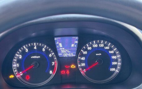 Hyundai Solaris II рестайлинг, 2012 год, 600 000 рублей, 3 фотография
