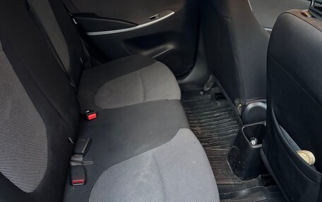 Hyundai Solaris II рестайлинг, 2012 год, 600 000 рублей, 6 фотография