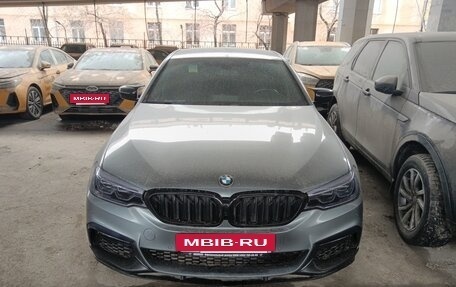 BMW 5 серия, 2017 год, 2 423 100 рублей, 4 фотография