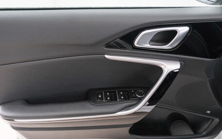 KIA cee'd III, 2022 год, 2 249 000 рублей, 21 фотография