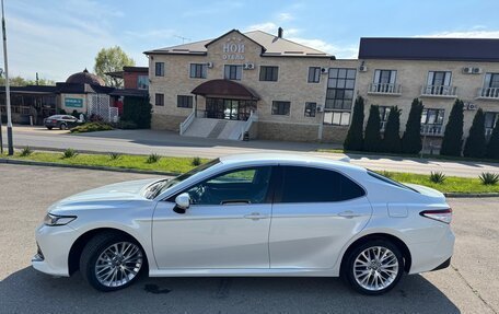 Toyota Camry, 2020 год, 3 270 000 рублей, 4 фотография