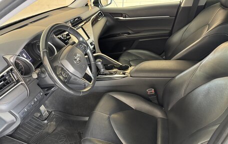 Toyota Camry, 2020 год, 3 270 000 рублей, 9 фотография