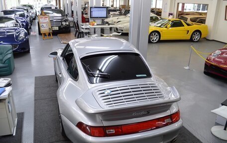 Porsche 911, 1997 год, 28 000 000 рублей, 4 фотография