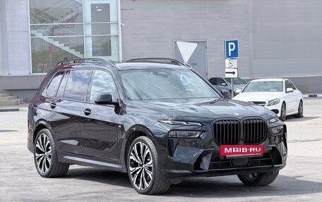 BMW X7, 2022 год, 13 300 000 рублей, 2 фотография