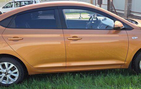 Hyundai Solaris II рестайлинг, 2017 год, 1 150 000 рублей, 4 фотография
