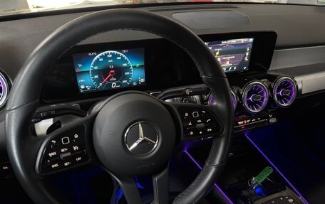Mercedes-Benz GLB, 2022 год, 3 760 000 рублей, 7 фотография