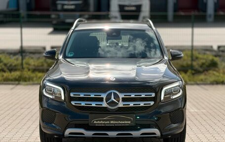 Mercedes-Benz GLB, 2022 год, 3 760 000 рублей, 2 фотография