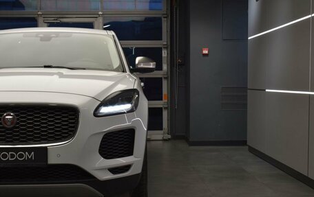 Jaguar E-Pace, 2019 год, 2 780 000 рублей, 3 фотография