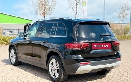 Mercedes-Benz GLB, 2022 год, 3 760 000 рублей, 4 фотография