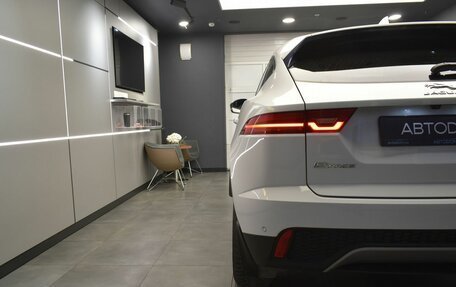 Jaguar E-Pace, 2019 год, 2 780 000 рублей, 8 фотография