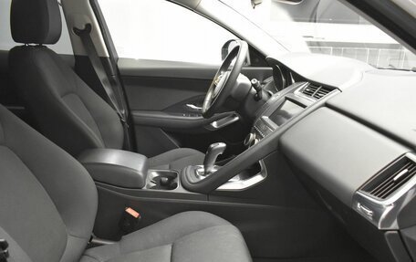 Jaguar E-Pace, 2019 год, 2 780 000 рублей, 14 фотография