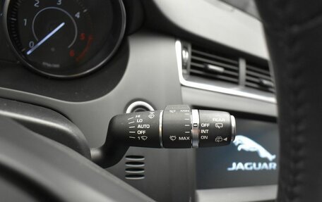 Jaguar E-Pace, 2019 год, 2 780 000 рублей, 17 фотография