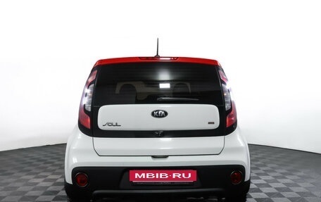 KIA Soul II рестайлинг, 2017 год, 1 789 000 рублей, 6 фотография
