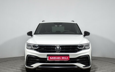 Volkswagen Tiguan II, 2021 год, 4 199 000 рублей, 2 фотография