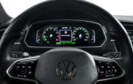 Volkswagen Tiguan II, 2021 год, 4 199 000 рублей, 20 фотография