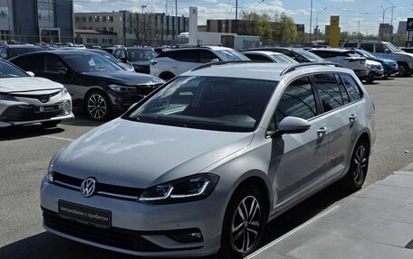 Volkswagen Golf VII, 2018 год, 1 330 000 рублей, 3 фотография