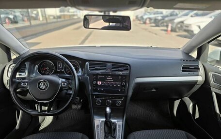 Volkswagen Golf VII, 2018 год, 1 330 000 рублей, 10 фотография