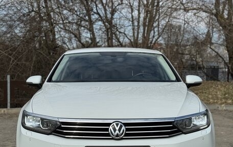 Volkswagen Passat B8 рестайлинг, 2015 год, 2 070 000 рублей, 1 фотография