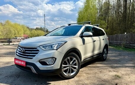Hyundai Santa Fe III рестайлинг, 2013 год, 2 380 000 рублей, 1 фотография
