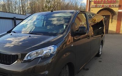 Peugeot Traveller I, 2018 год, 3 100 000 рублей, 1 фотография