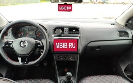 Volkswagen Polo VI (EU Market), 2015 год, 895 000 рублей, 20 фотография