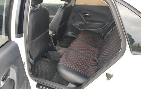Volkswagen Polo VI (EU Market), 2015 год, 895 000 рублей, 25 фотография