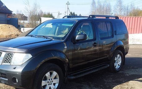 Nissan Pathfinder, 2005 год, 795 000 рублей, 1 фотография