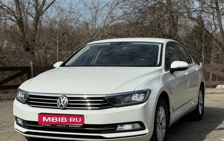 Volkswagen Passat B8 рестайлинг, 2015 год, 2 070 000 рублей, 2 фотография