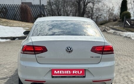 Volkswagen Passat B8 рестайлинг, 2015 год, 2 070 000 рублей, 9 фотография