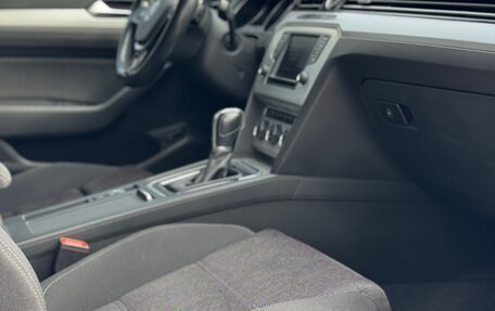 Volkswagen Passat B8 рестайлинг, 2015 год, 2 070 000 рублей, 30 фотография