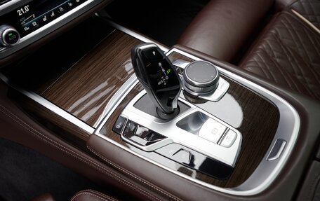 BMW 7 серия, 2019 год, 8 500 000 рублей, 15 фотография