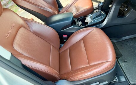 Hyundai Santa Fe III рестайлинг, 2013 год, 2 380 000 рублей, 23 фотография