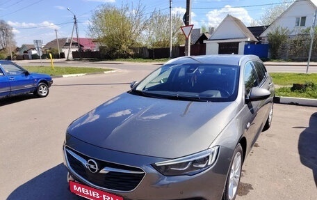 Opel Insignia II рестайлинг, 2018 год, 1 650 000 рублей, 2 фотография