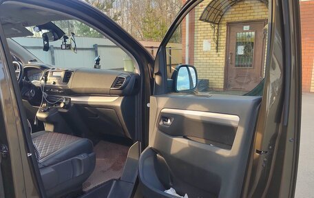 Peugeot Traveller I, 2018 год, 3 100 000 рублей, 12 фотография