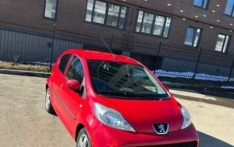 Peugeot 107 I рестайлинг, 2010 год, 450 000 рублей, 2 фотография