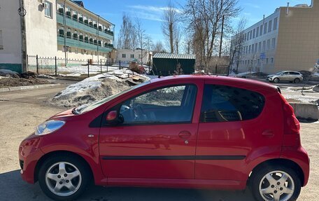 Peugeot 107 I рестайлинг, 2010 год, 450 000 рублей, 3 фотография