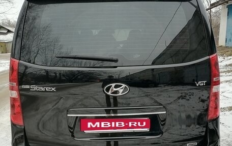 Hyundai Grand Starex Grand Starex I рестайлинг 2, 2017 год, 2 900 000 рублей, 2 фотография