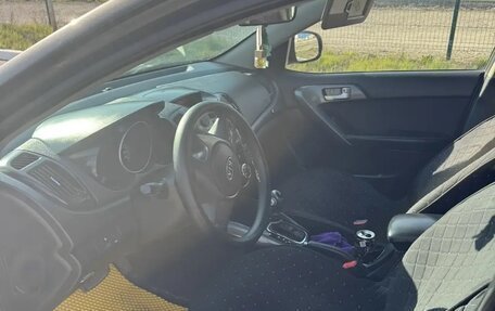 KIA Cerato III, 2010 год, 700 000 рублей, 6 фотография
