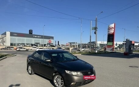 KIA Cerato III, 2010 год, 700 000 рублей, 2 фотография