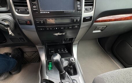 Toyota Land Cruiser Prado 120 рестайлинг, 2008 год, 1 950 000 рублей, 9 фотография