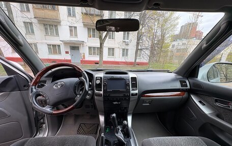 Toyota Land Cruiser Prado 120 рестайлинг, 2008 год, 1 950 000 рублей, 8 фотография