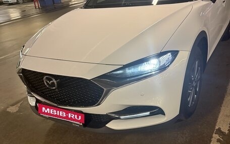 Mazda CX-4, 2023 год, 2 700 000 рублей, 5 фотография