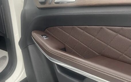 Mercedes-Benz GL-Класс, 2014 год, 3 200 000 рублей, 22 фотография