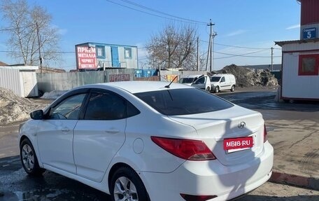 Hyundai Solaris II рестайлинг, 2014 год, 450 000 рублей, 4 фотография