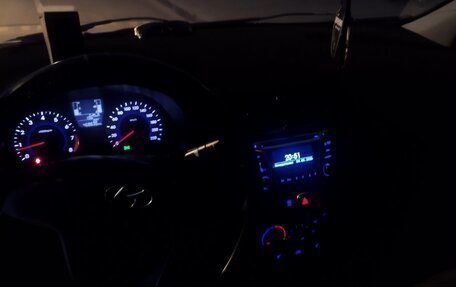 Hyundai Solaris II рестайлинг, 2014 год, 450 000 рублей, 10 фотография