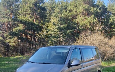 Volkswagen Multivan T6 рестайлинг, 2017 год, 5 999 999 рублей, 3 фотография