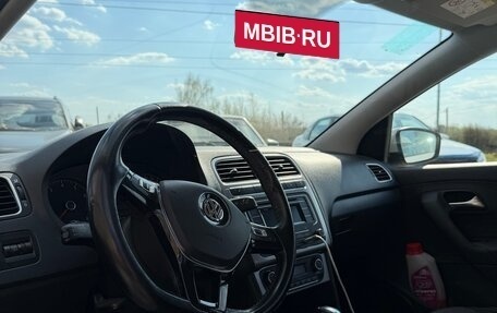 Volkswagen Polo VI (EU Market), 2017 год, 850 000 рублей, 14 фотография